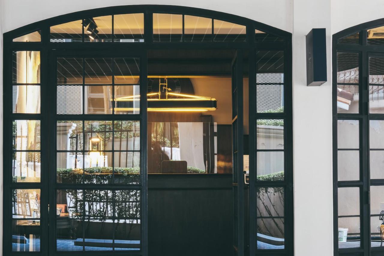 Thea Private Suites By Th District Bangkok Esterno foto