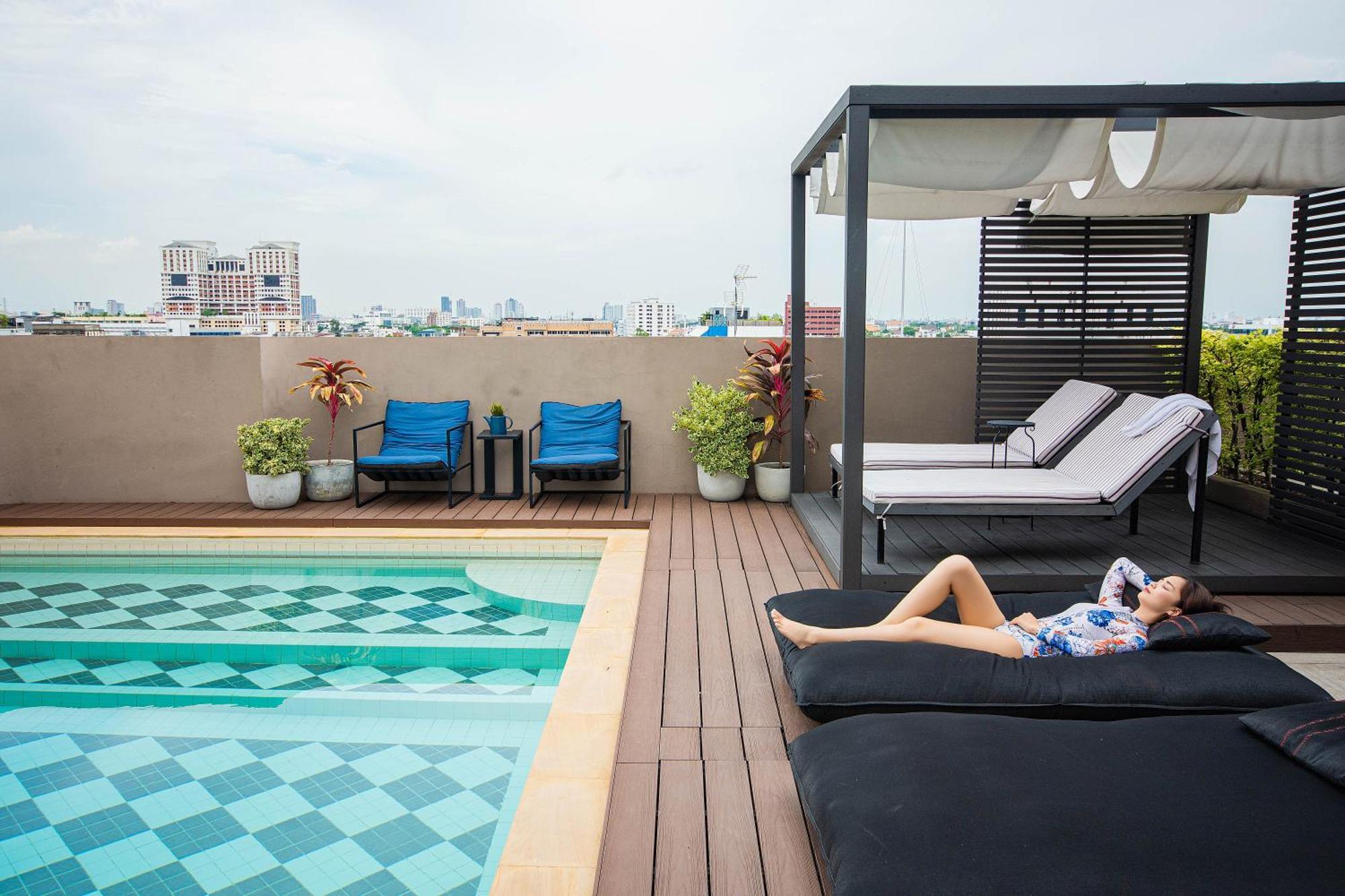 Thea Private Suites By Th District Bangkok Esterno foto